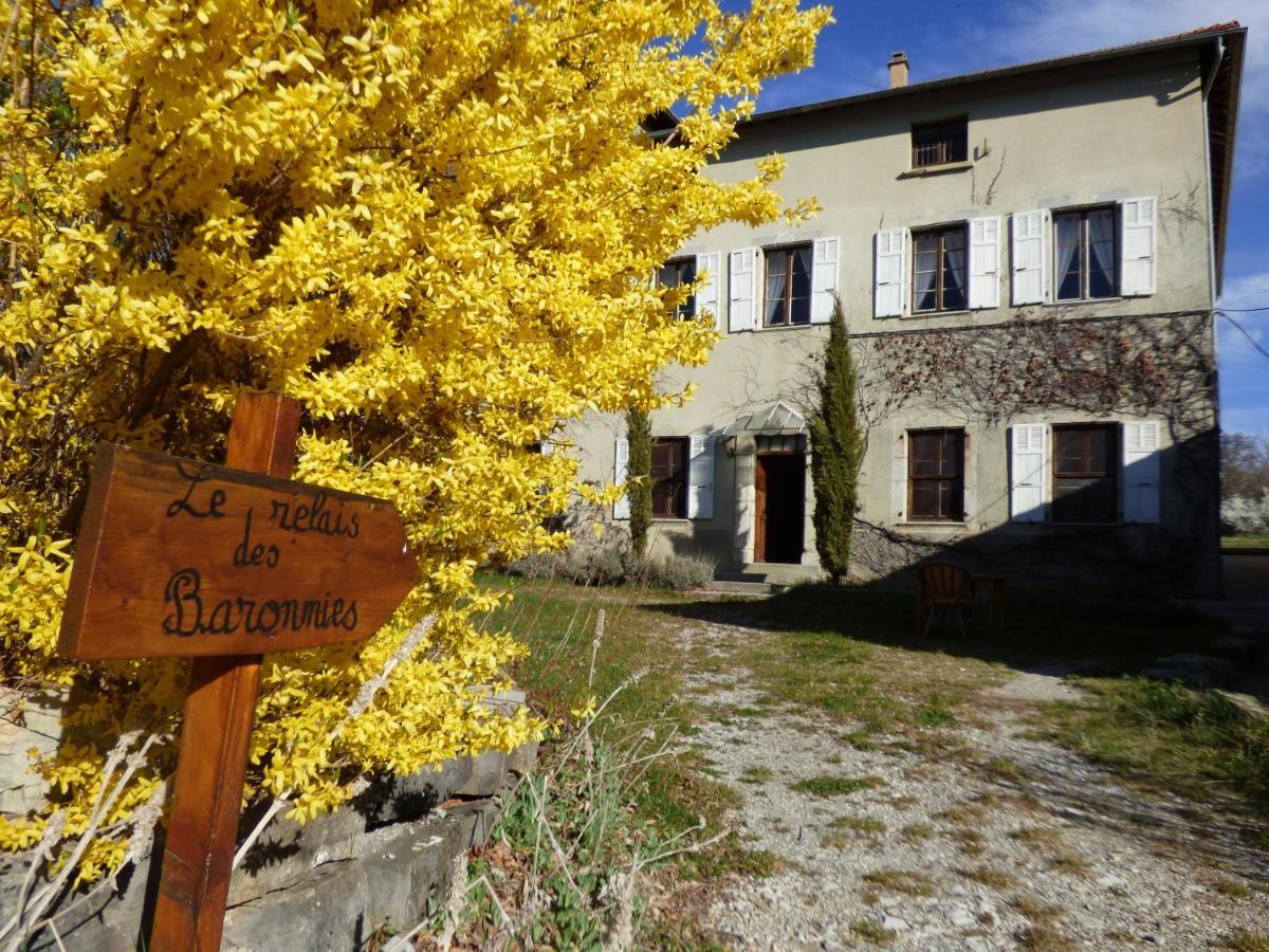 Le Relais Des Baronnies Hotel Montjay  Exterior photo